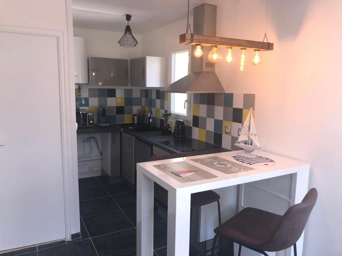 Studio Vue Sur Le Port Saint Goustan Classe 3 Etoiles! Auray Bagian luar foto